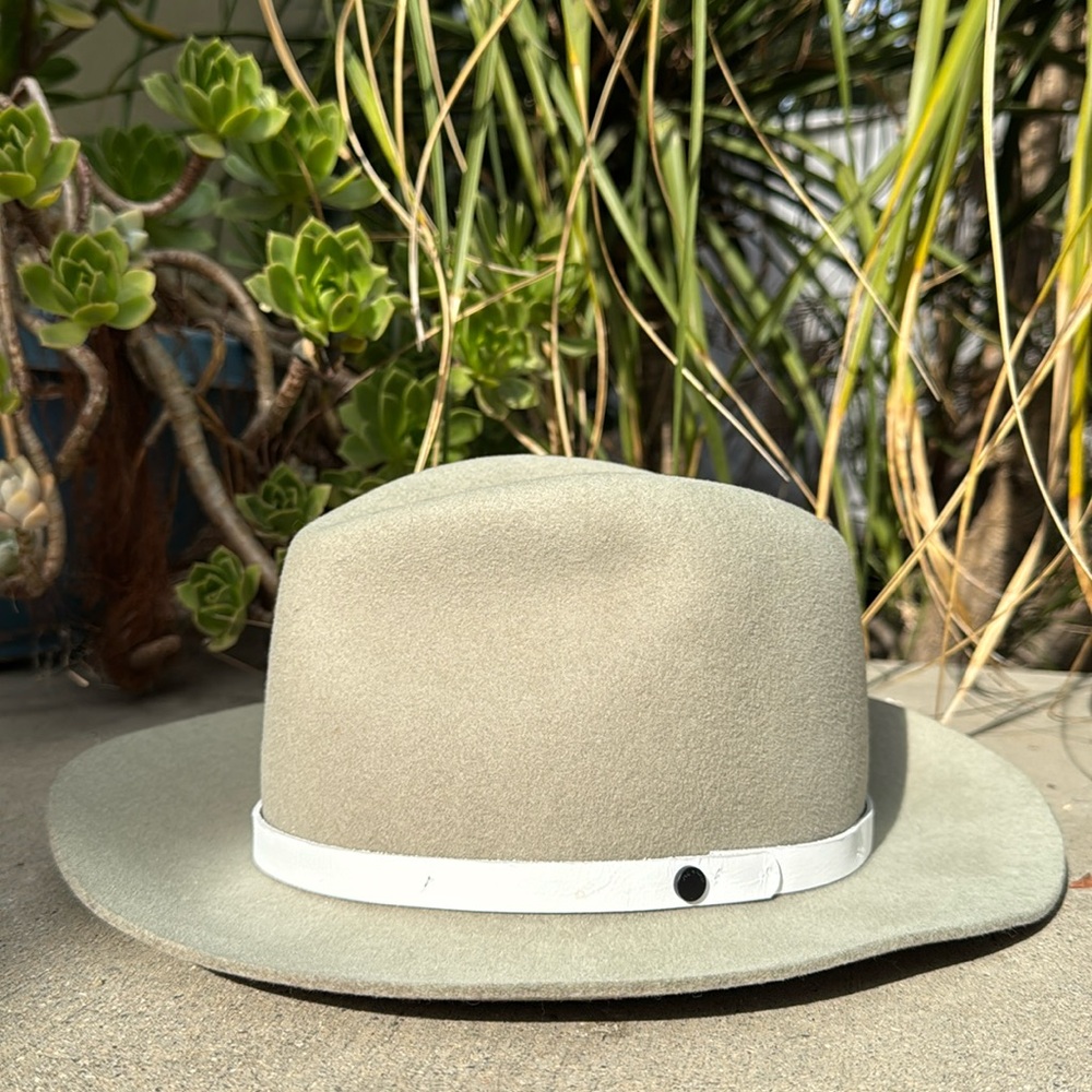 Rag and bone size M